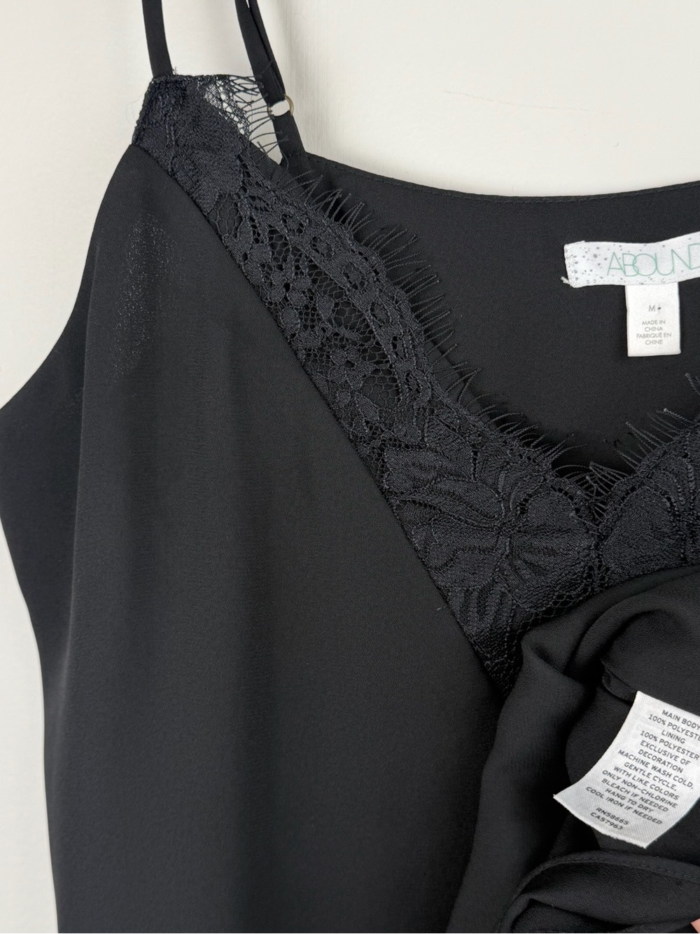 Abound Women’s Top Black Lace Insert Tank Lined Camisole Lightweight Size M - Picture 6 of 8
